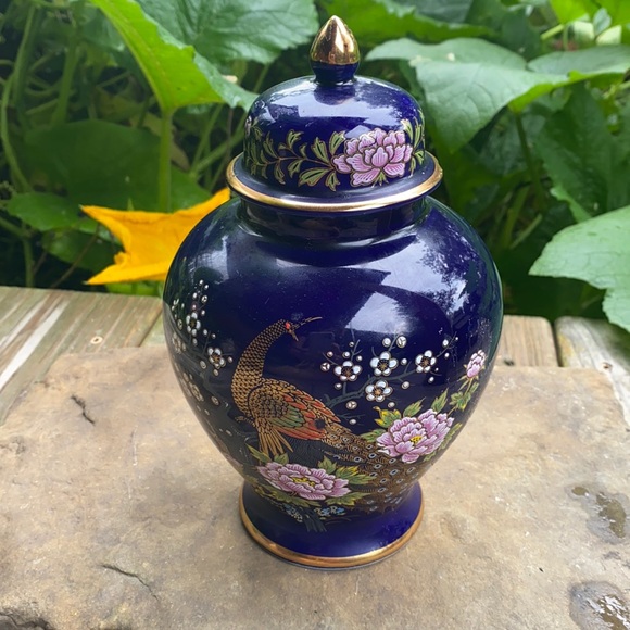 Vintage Cobalt Blue Ginger jar made in japan